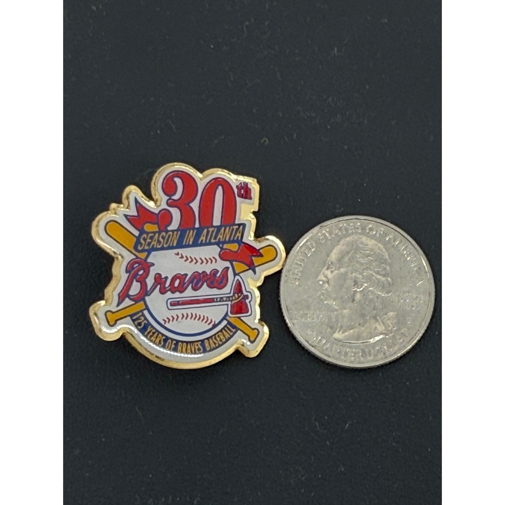 Chevron Atlanta Braves 30th Season Pin OS Metal Gold Tone 1995 MLB Vintage‎